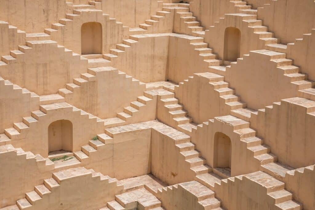 Indian stepwell architecture and traditional water management in India